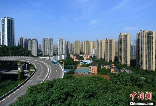 中岩投资 “半夜也有人签字刷卡！” 重磅利好落地，房子卖爆了？